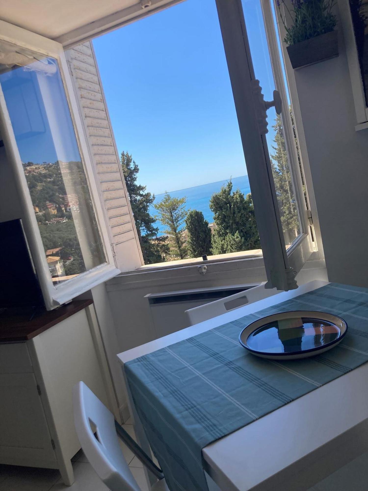 'La Villa Hygie' Cozy Appartement, Vue Mer 멍똥 외부 사진